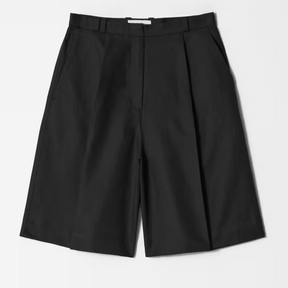 & Other Stories Black Bermuda Shorts